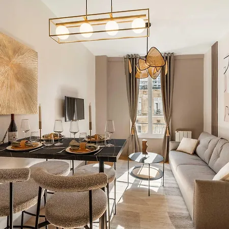 New Heaven Near Louvre Museum Apartment Paris